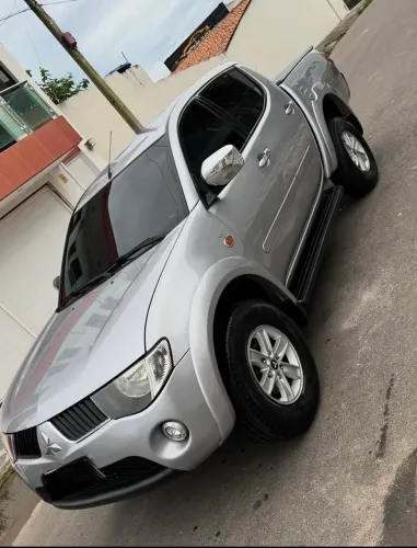 Mitsubishi L200 Triton HPE 3.2 CD TB Int.diesel MEC 2009