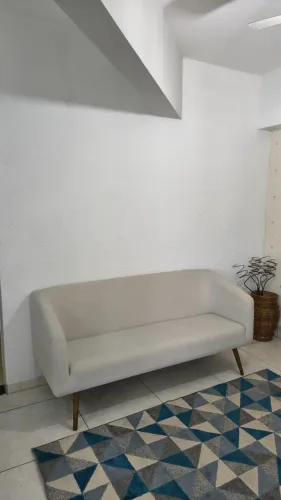 Sofá semi novo