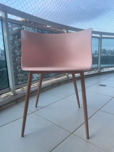 Cadeira Rosa Tokstok Ed. Limitada