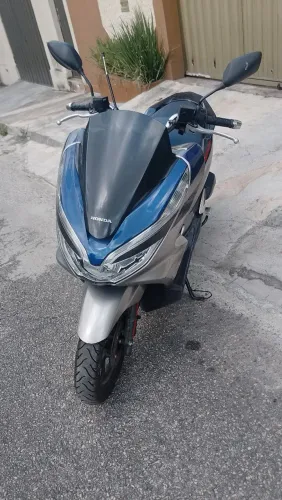 Venda PCX 2021, com proprietário 