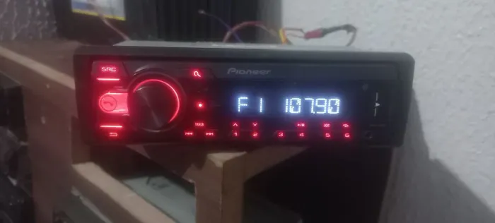 Auto rádio pioneer com Bluetooth USB ipod rádio saída rca funcionando perfeitamente 