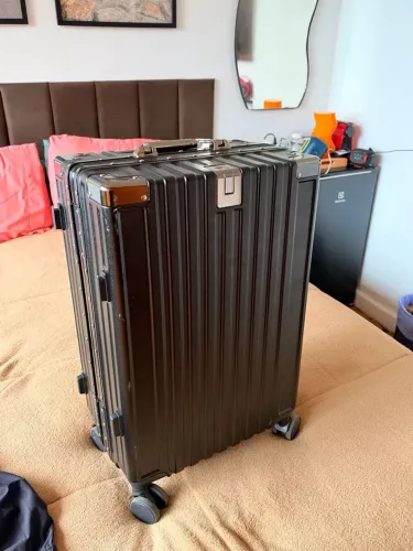 VENDO - MALA DE VIAGEM PREMIUM RÍGIDA PRETA | 100% NOVA, NUNCA USADA!