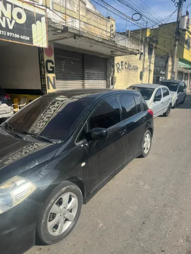Nissan Tiida SL 1.8/1.8 Flex 16V Mec. 2012