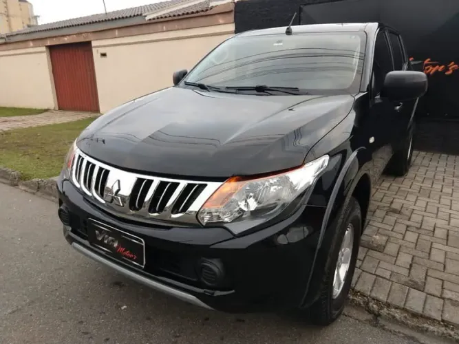 Mitsubishi L200 Triton Sport GLS 2.4 CD Diesel Mec. 2018