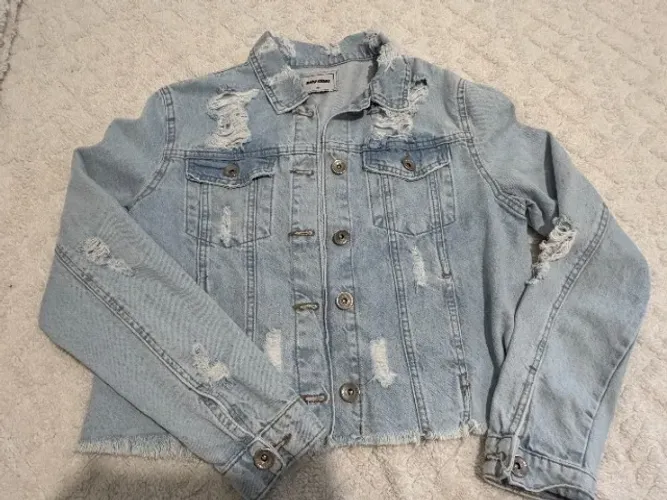 Jaqueta jeans tamanho M marca Boby Blues
