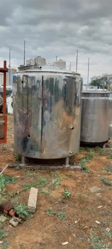 TANQUE EM AÇO INÓX CAP. 2000LTS