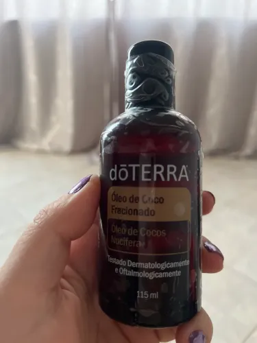 Óleo de coco fracionado doterra
