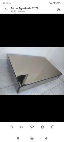 Mesa de centro espelhada