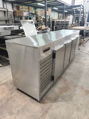 Balcão encosto refrigerado inox 1500×650×900 2 portas (5° a 0°)