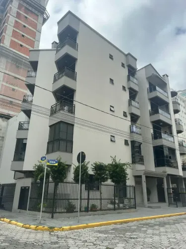 oportunidade em meia praia itapema