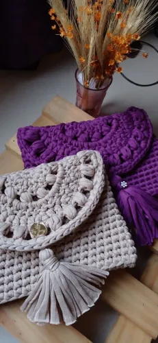 Bolsa crochê clutch Geovana
