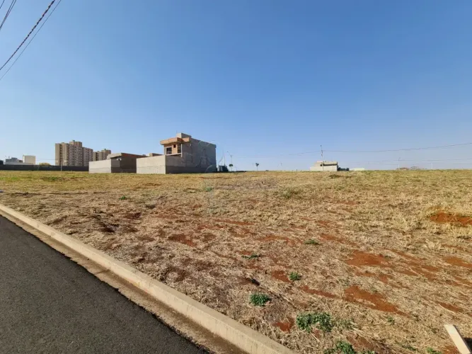 Terreno de 250m² à venda em condomínio - Village Costa Sul