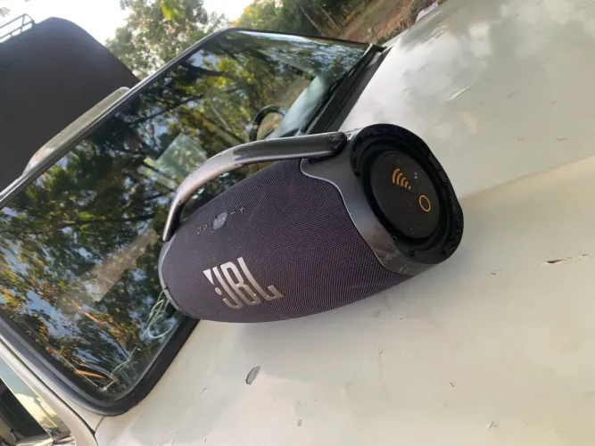 VENDO JBL BOOM BOX 3 WI-FI  TROCO EM IPHONE 