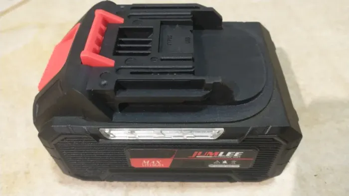 Bateria 20v padrão Makita (com USB)