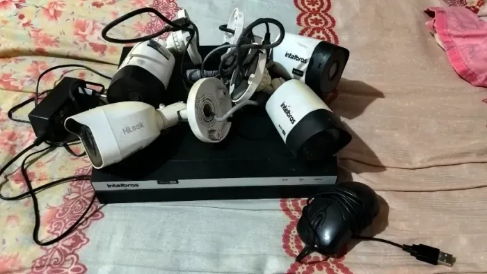 dvr 4 canais intelbras sistema de câmeras  de segurança