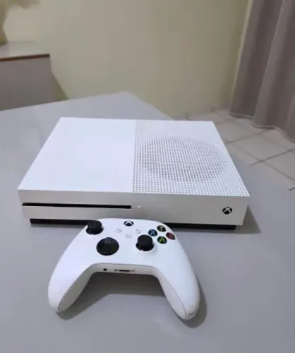 XBOX ONE 500GB + 1 CONTROLE
