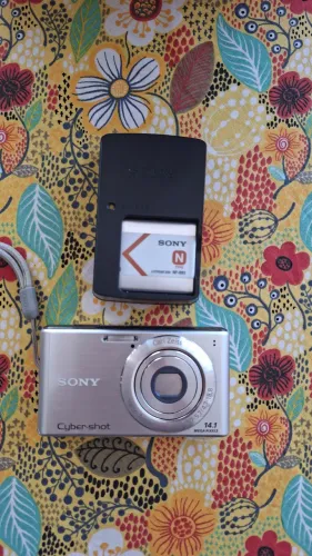 Câmera Sony Cyber-Shot DSC W530 