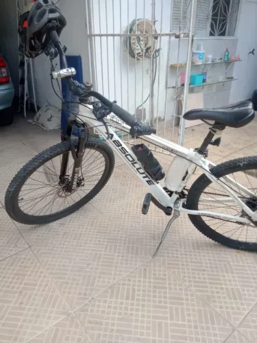 Bicicleta branca aro 29 Absolute