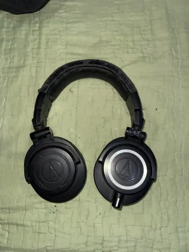 Fone profissional Audio-technica
