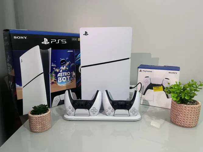 PS5 + 2 Controles DualSense + Base + Caixa + Nota Fiscal