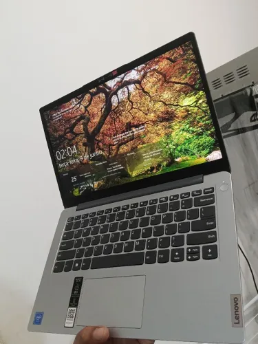 Notebook Lenovo semi-novo /nota fiscal + SSD + máquina linda super rápida