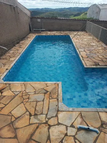 Casa com piscina e área gourmet - Nações Unidas, São Tiago/MG - direto com proprietário
