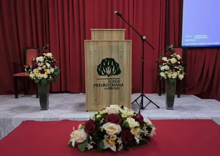 Cortina grande vermelha