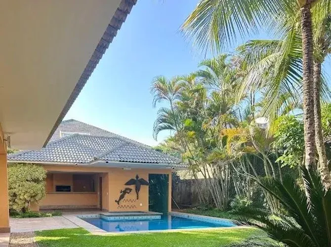 Oportunidade Casa no Condomínio Malibu O Melhor cond. de casa da Barra