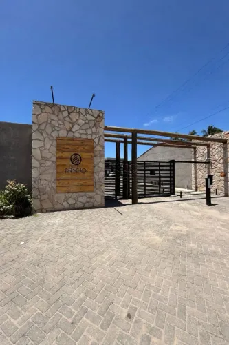 Apartamento Mobiliado com 2 Suítes à venda no Villas do Patacho Residence