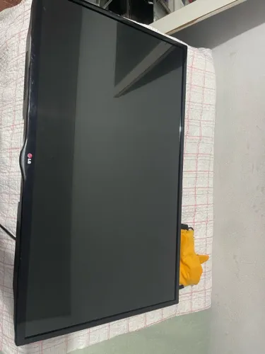 Vendo uma tv 42 polegadas
