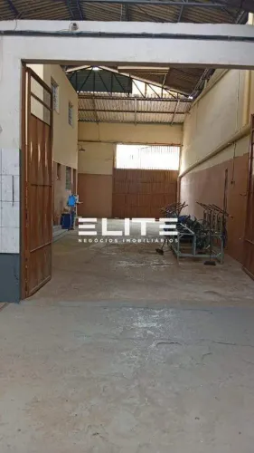 GALPÃO 400M² PARA LOCAÇÃO EM UTINGA