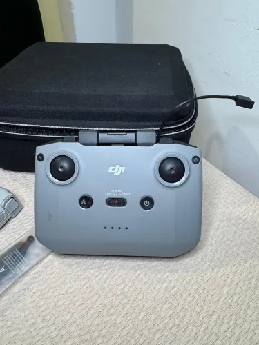 Controle de Drone original DJI e acessórios originais.