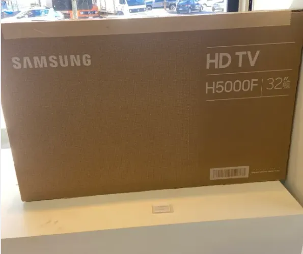 Smart tv 32 Samsung- Nova - Lacrada - Garantia