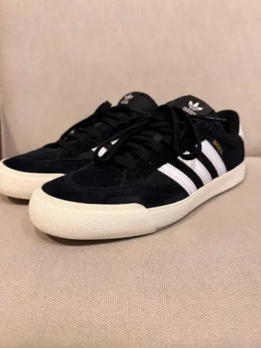 Tênis Adidas Nora Vasconcellos - Preto e Branco
