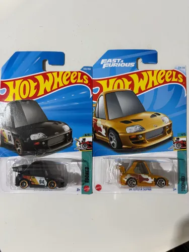 Hot Wheels ?94 Toyota Supra (2 unidades)