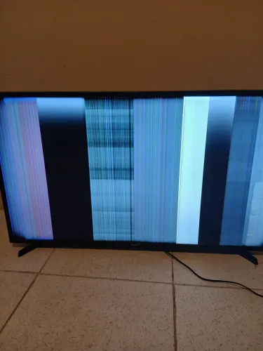 Tv Samsung retirada de peças