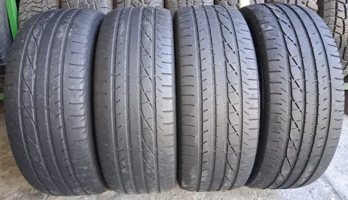 04 pneus 205/55/16 Goodyear Eagle Sport por 600,00 o jogo