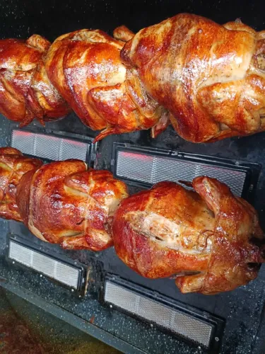 Vendo máquina de assar frango