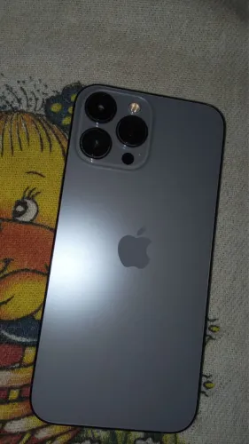 IPHONE 13 pro max  256 giga no precinho pra sair hoje semi novo 85? zero marcas de uso 