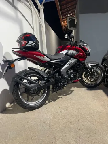 Bajaj Dominar 160cc