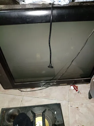 Vendo tv 29"polegadas de tubo, tela plana.