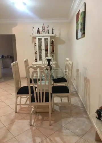 CASA para VENDA com 253m² no bairro Jardim Teles de Menezes com 3 quartos e 4 vagas. Santo
