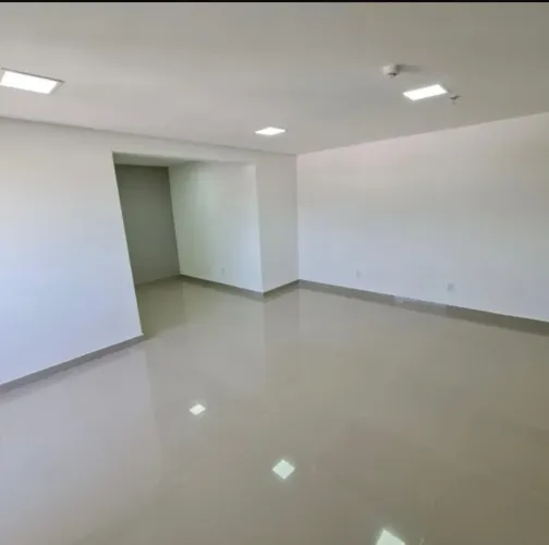 Imóvel para venda possui 45 metros quadrados em Marapé - Santos - SP