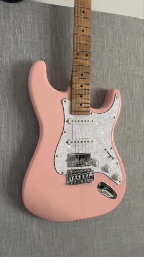 Guitarra Seizi Fun Vintage Pink + Bag