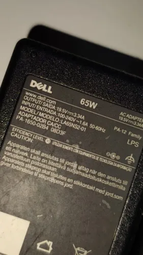 Carregador Dell la65ns2-01 65W Preto Bivolt