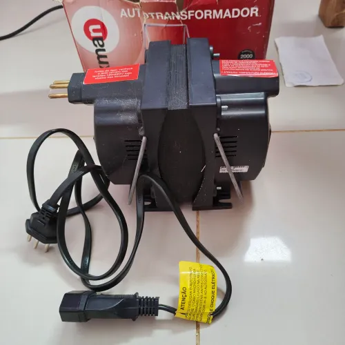 Autotransformador 2000va novo