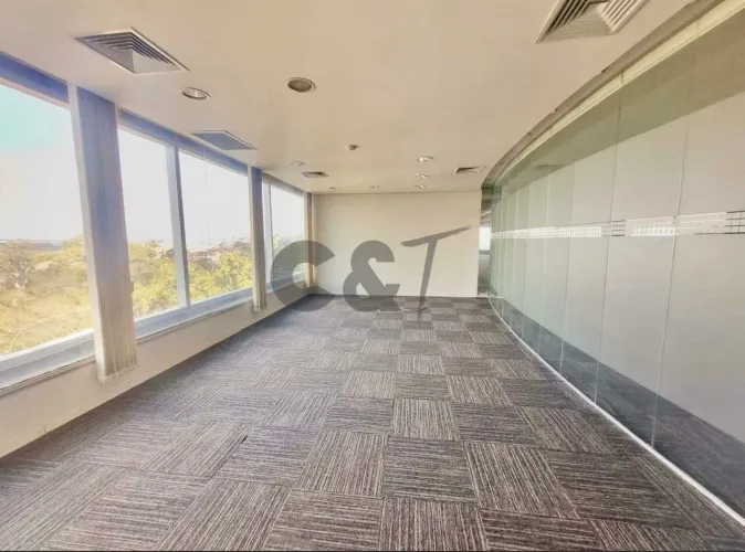 Laje Comercial à Venda ou para Alugar no Jardim São Luís, São Paulo/SP.