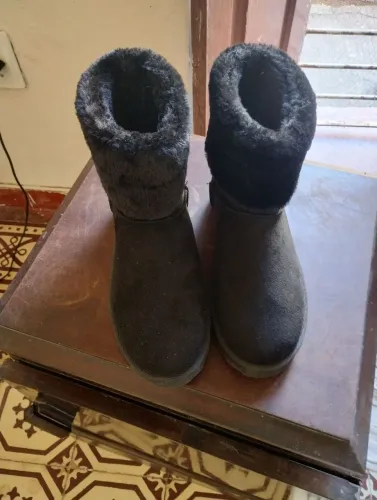 Bota macia e estilosa preta