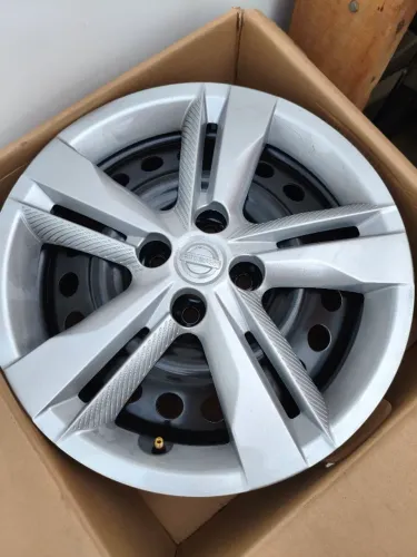 Calota original Nissan Kicks