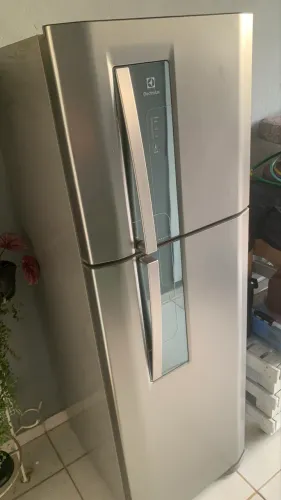 Geladeira Electrolux Frost Free 382L Duplex Cor Inox